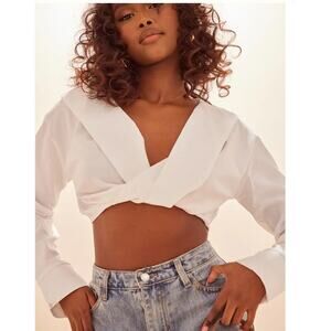 Pretty Little Thing White Satin Bardot twist front crop top women's blouse Sz 2